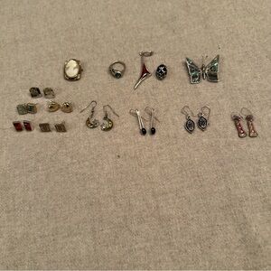 Assorted beautiful jewelry. 14 pieces. Estate sale. Classic & vintage.